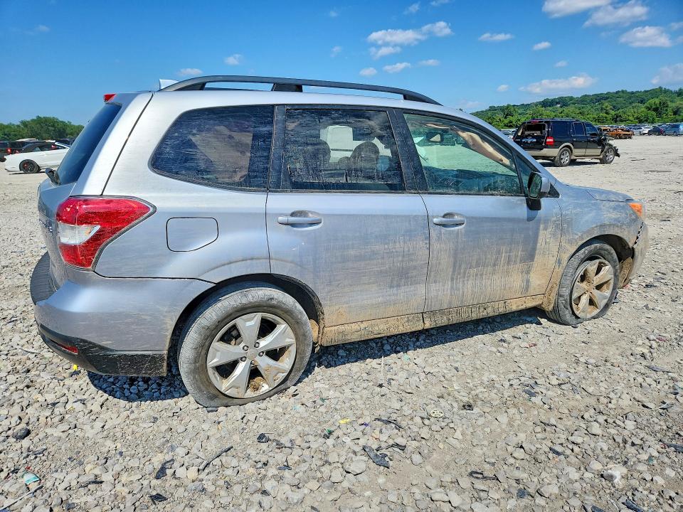 Photo 3 from auction – 2016 SUBARU FORESTER with VIN JF2SJADC5GH432208