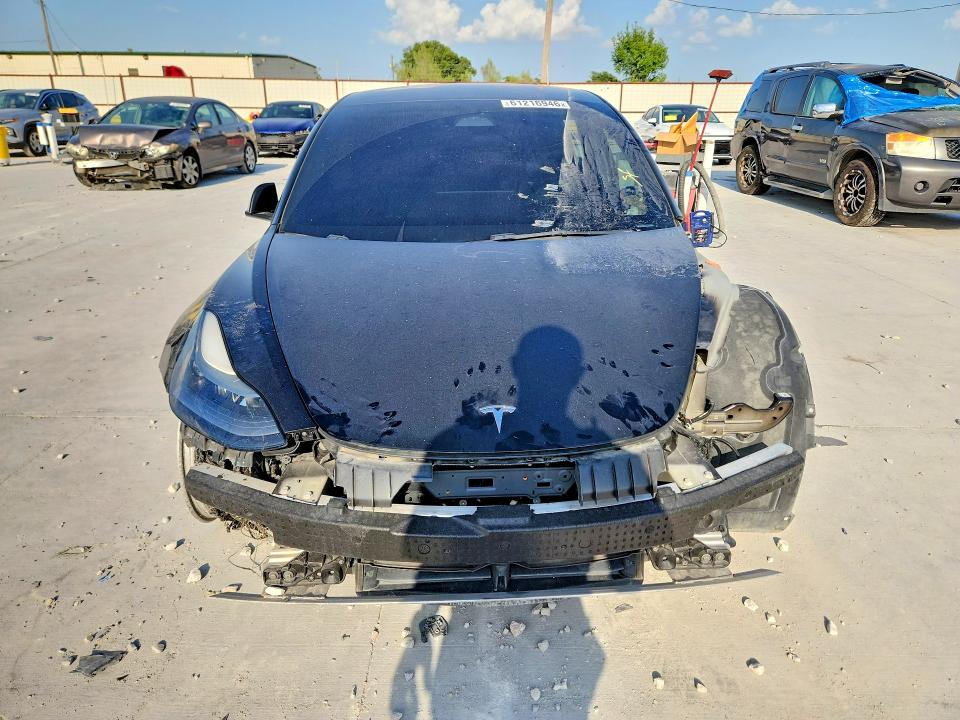 Foto 5 de la subasta – 2023 TESLA MODEL 3 con VIN 5YJ3E1EA6PF449233