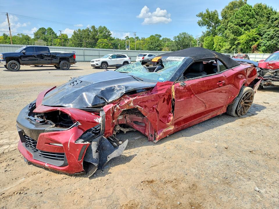 CHEVROLET CAMARO 2023 with VIN 1G1FD3DS1P0158846 - Photo from auction