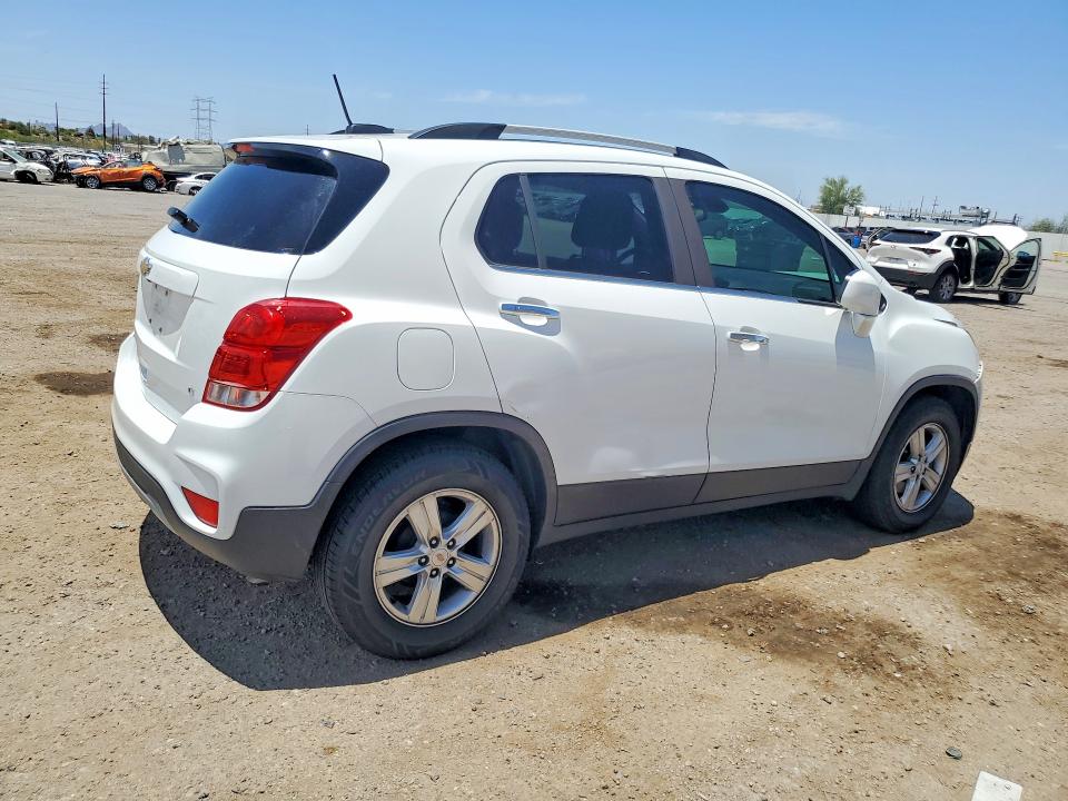 Photo 3 from auction – 2018 CHEVROLET TRAX with VIN KL7CJLSB2JB524182