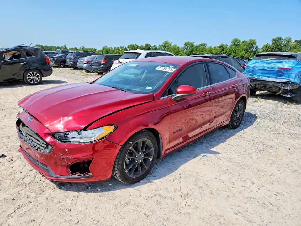 FORD FUSION 2019 with VIN 3FA6P0LU1KR242129 - Photo from auction
