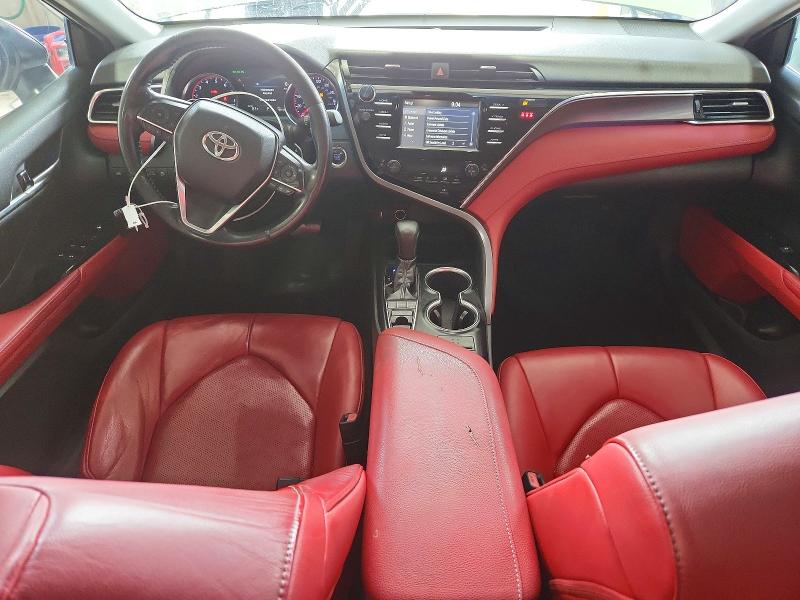 Снимка 8 от търг – 2018 TOYOTA CAMRY с VIN 4T1B61HK8JU156554
