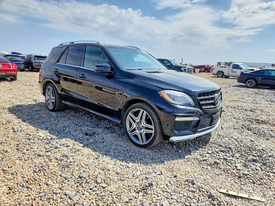 Photo 4 from auction – 2015 MERCEDES-BENZ ML with VIN 4JGDA7EB6FA567555