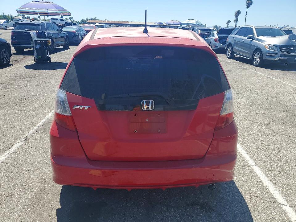 Photo 6 from auction – 2013 HONDA FIT with VIN JHMGE8H59DC035122