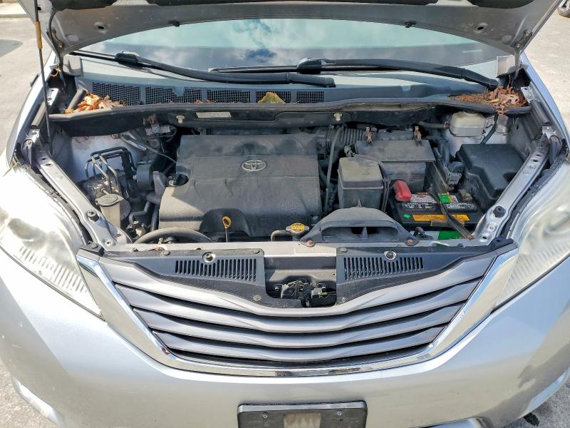 Photo 12 from auction – 2011 TOYOTA SIENNA with VIN 5TDYK3DC5BS007562