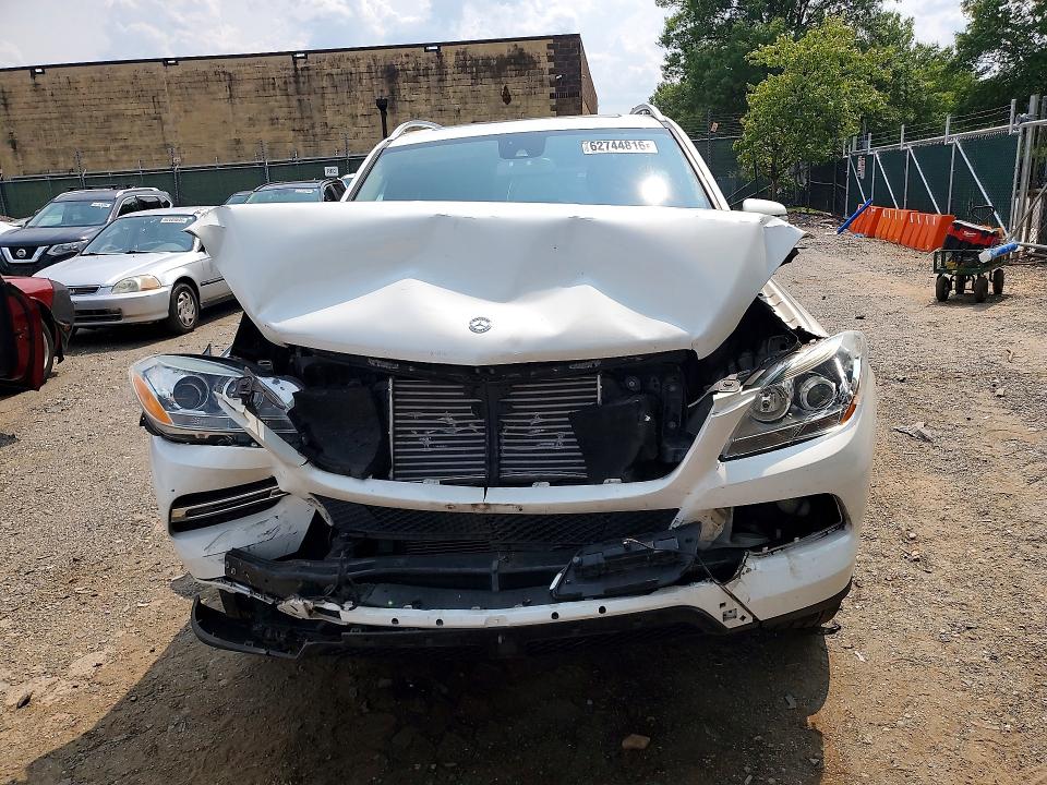 Photo 5 from auction – 2015 MERCEDES-BENZ ML with VIN 4JGDA0EB3FA469462