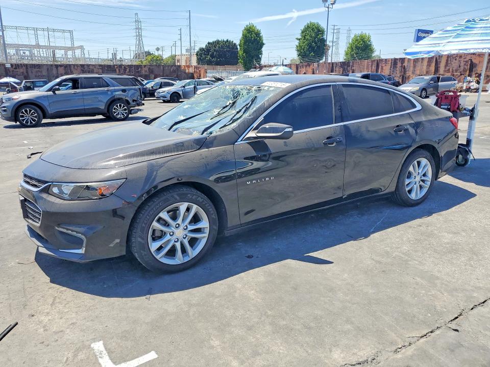 CHEVROLET MALIBU 2018 with VIN 1G1ZD5ST9JF260436 - Photo from auction