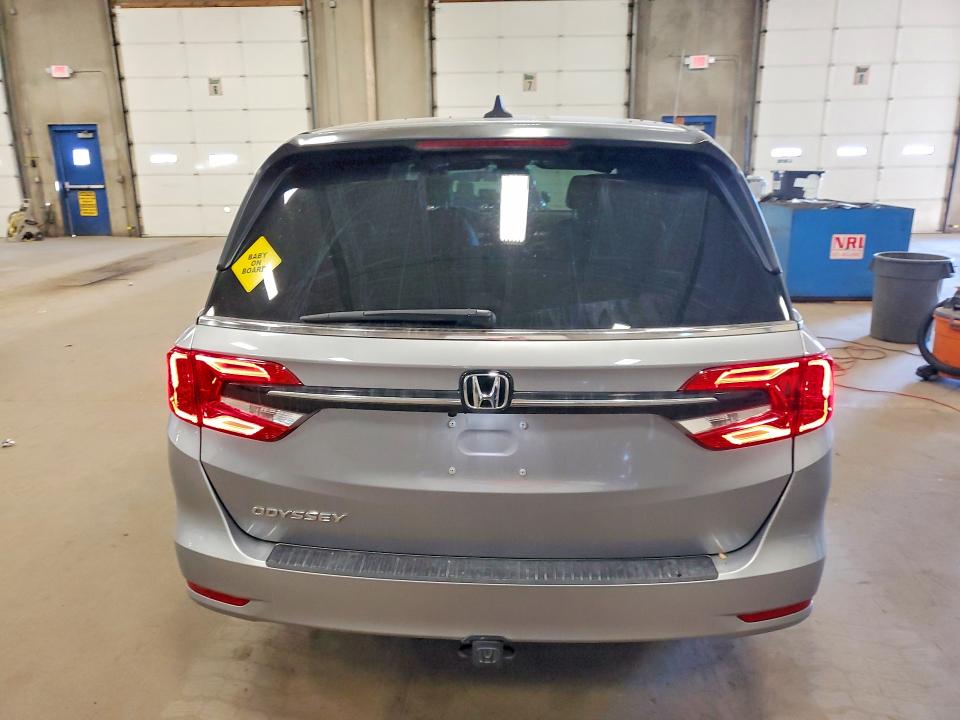 Photo 6 from auction – 2024 HONDA ODYSSEY with VIN 5FNRL6H60RB025733