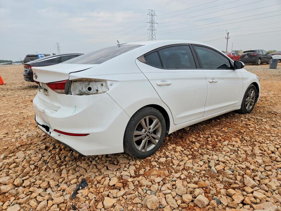 Photo 3 from auction – 2017 HYUNDAI ELANTRA with VIN 5NPD84LF2HH057543