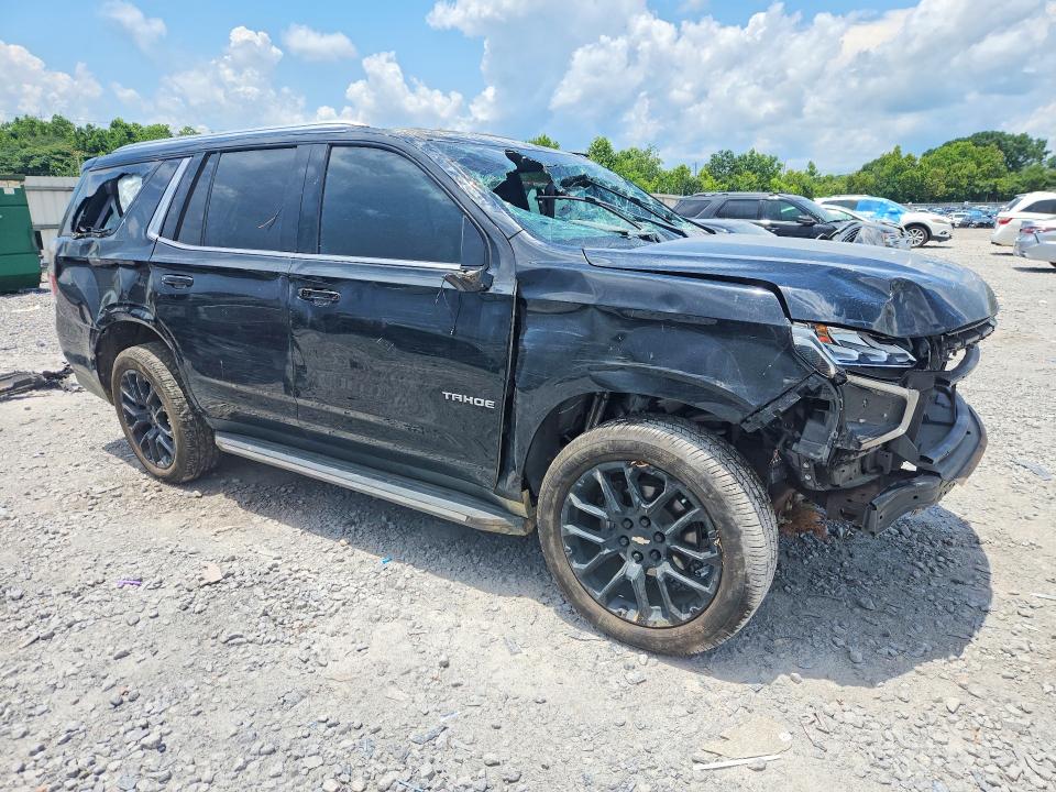 Photo 4 from auction – 2022 CHEVROLET TAHOE with VIN 1GNSCNKD4NR130855