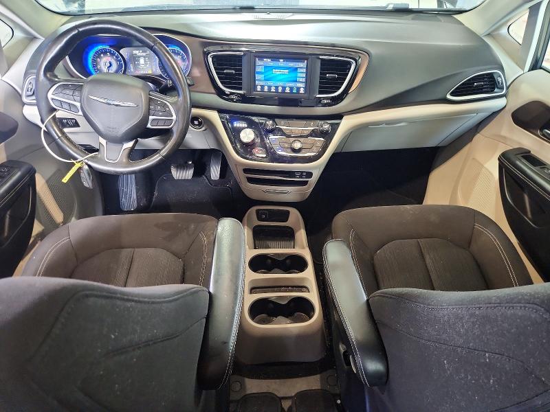 Photo 8 from auction – 2020 CHRYSLER VOYAGER with VIN 2C4RC1CG8LR283190