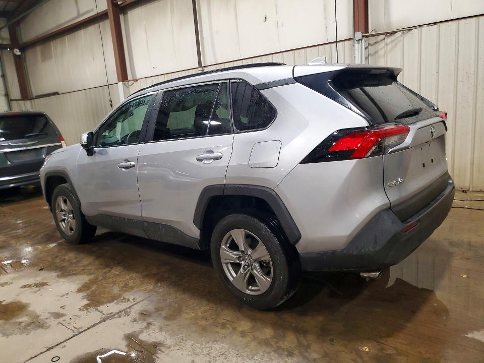 Photo 2 from auction – 2025 TOYOTA RAV4 with VIN 2T3P1RFV4SC571753