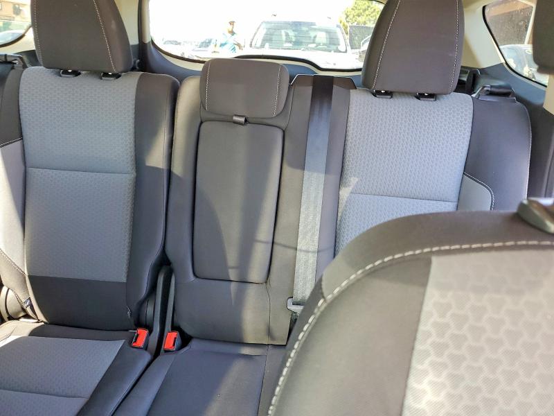 Photo 10 from auction – 2017 FORD ESCAPE with VIN 1FMCU9G99HUA95474