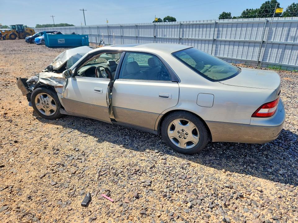 Photo 2 from auction – 2001 LEXUS ES with VIN JT8BF28G210319971