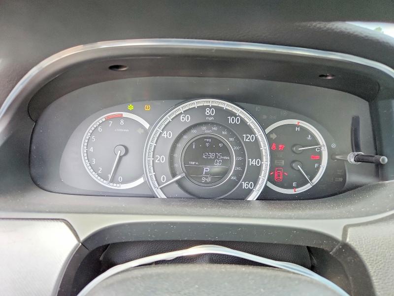 Photo 9 from auction – 2015 HONDA ACCORD with VIN 1HGCR2F3XFA044690