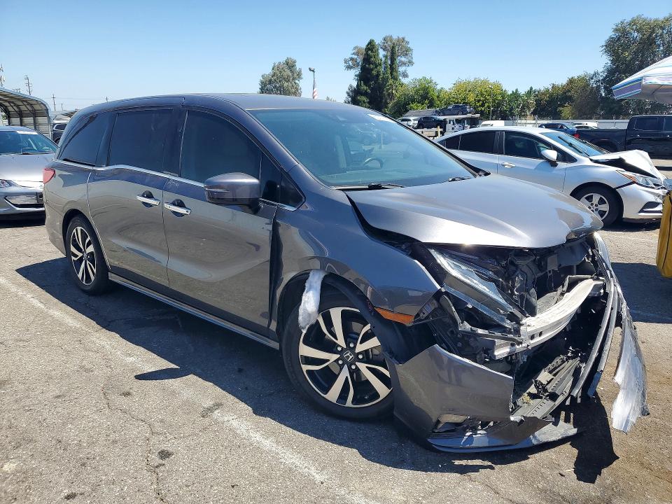 Photo 4 from auction – 2018 HONDA ODYSSEY with VIN 5FNRL6H95JB071931