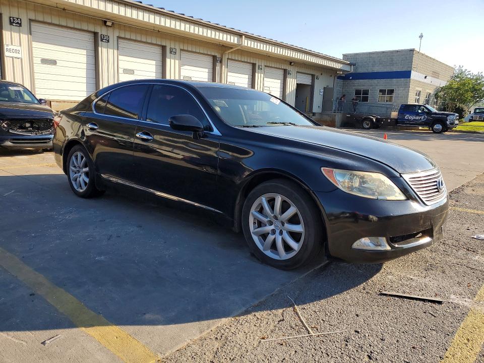 Photo 4 from auction – 2007 LEXUS LS with VIN JTHBL46F375041348