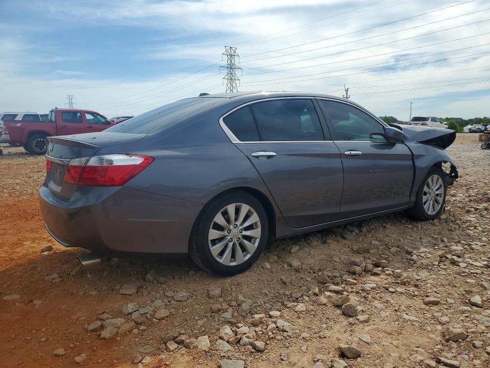 Photo 3 from auction – 2014 HONDA ACCORD with VIN 1HGCR2F8XEA053027
