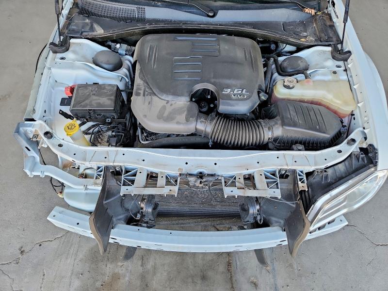 Photo 11 from auction – 2020 CHRYSLER 300 with VIN 2C3CCAAG8LH117772