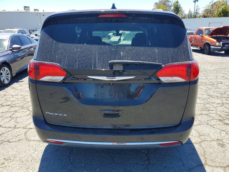 Photo 6 from auction – 2020 CHRYSLER PACIFICA with VIN 2C4RC1BG7LR271257