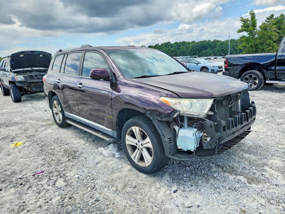 Photo 4 from auction – 2013 TOYOTA HIGHLANDER with VIN 5TDDK3EH4DS194532