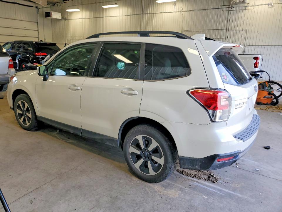 Photo 2 from auction – 2017 SUBARU FORESTER with VIN JF2SJAJC7HH527679