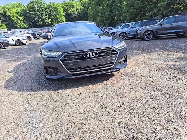 Photo 5 from auction – 2022 AUDI A7 with VIN WAUR2BF2XNN041104