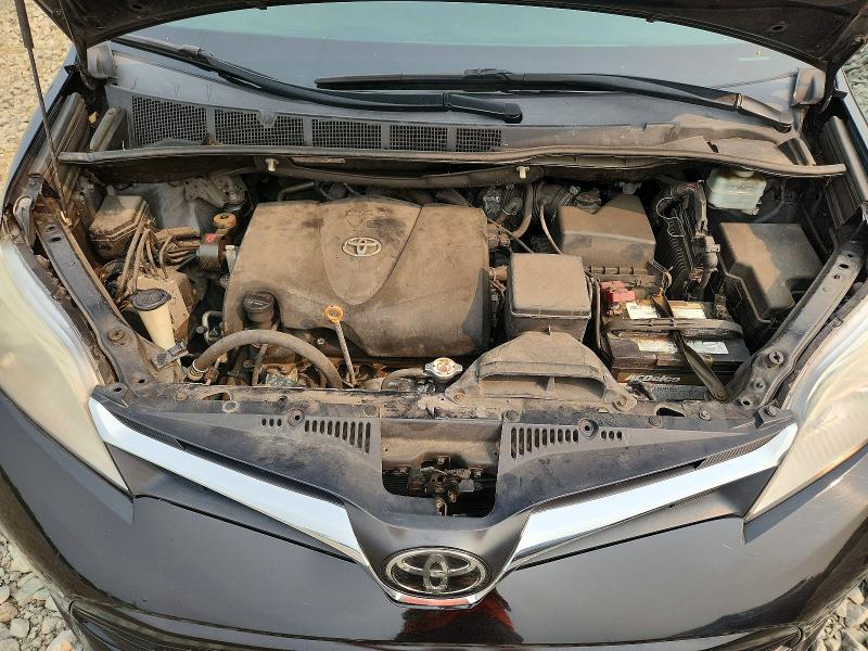 Photo 12 from auction – 2019 TOYOTA SIENNA with VIN 5TDKZ3DC4KS999713