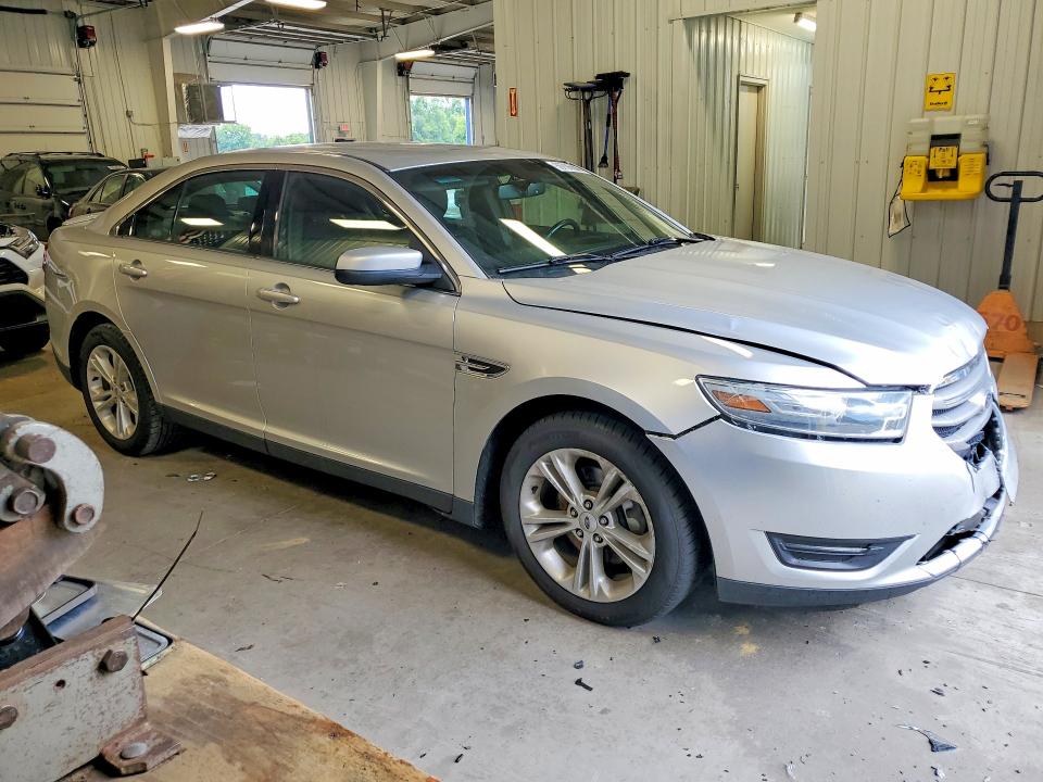 Photo 4 from auction – 2014 FORD TAURUS with VIN 1FAHP2E85EG113505