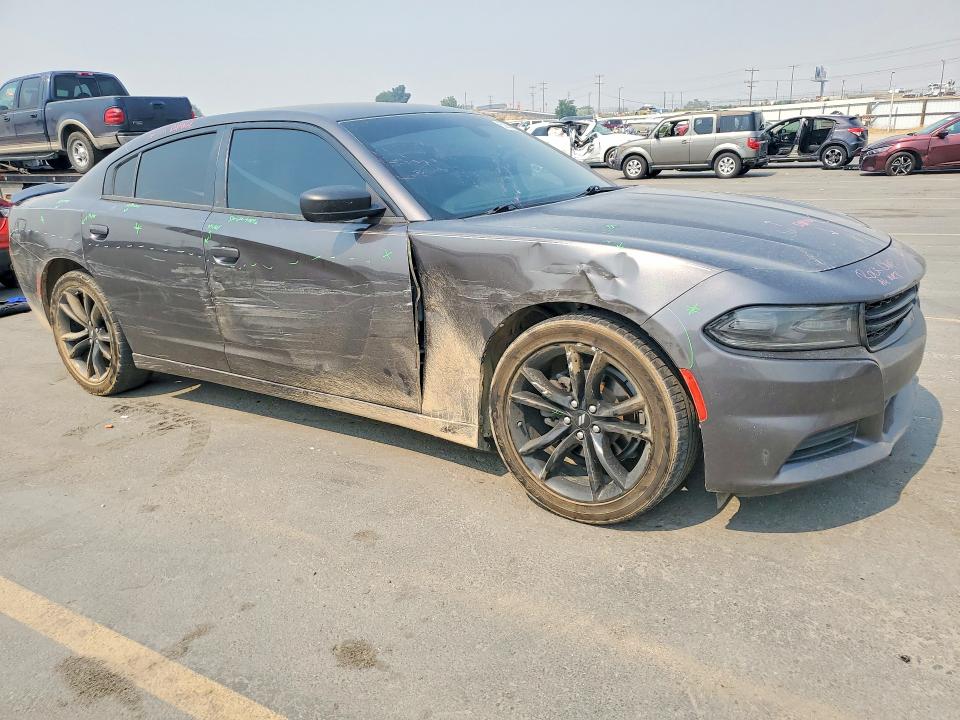 Photo 4 from auction – 2018 DODGE CHARGER with VIN 2C3CDXBG9JH336462