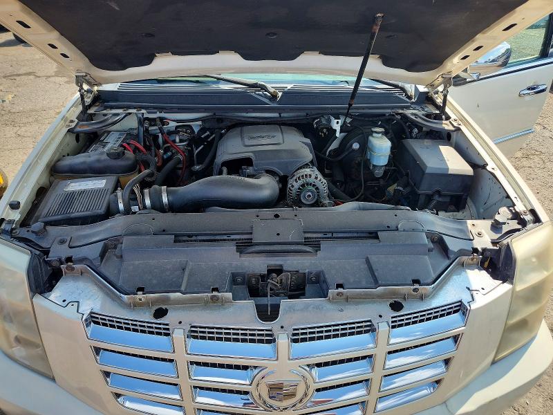 Photo 12 from auction – 2007 CADILLAC ESCALADE with VIN 1GYFK63877R355000