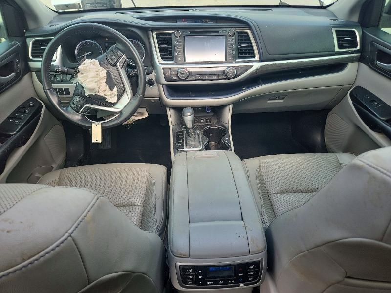 Photo 8 from auction – 2018 TOYOTA HIGHLANDER with VIN 5TDDZRFHXJS825454