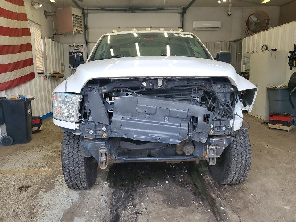 Photo 5 from auction – 2018 RAM 2500 with VIN 3C6UR5CJ9JG125690