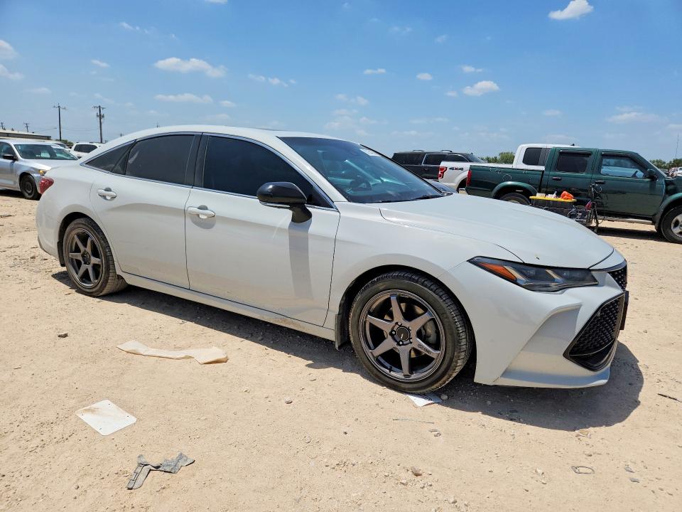 Photo 4 from auction – 2022 TOYOTA AVALON with VIN 4T1DA1AB7NU012601
