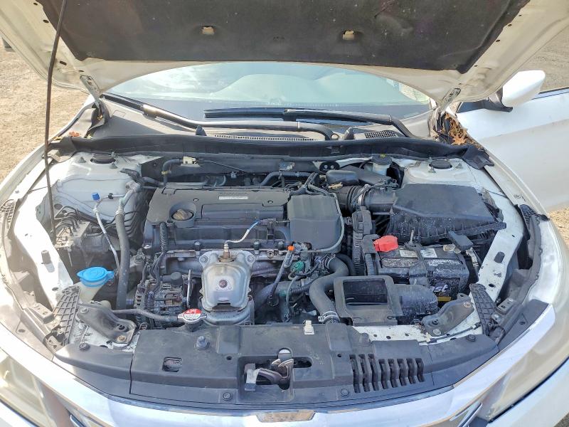 Photo 11 from auction – 2016 HONDA ACCORD with VIN 1HGCR2F34GA096088
