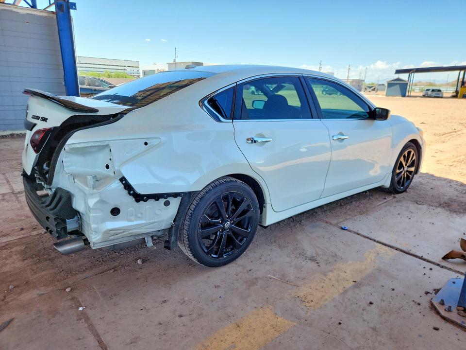 Photo 3 from auction – 2018 NISSAN ALTIMA with VIN 1N4AL3AP9JC247192