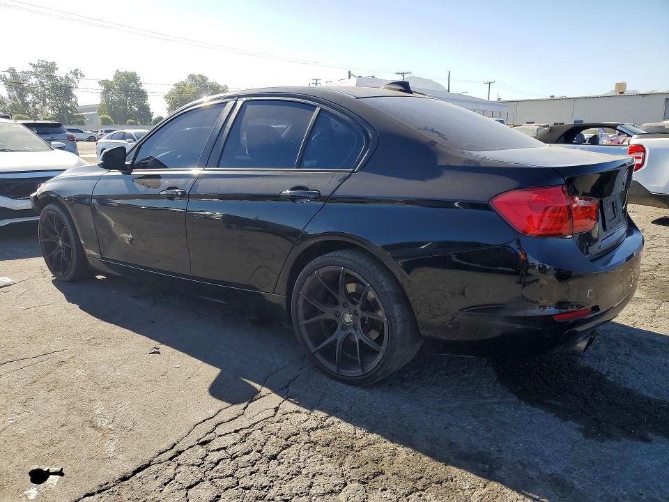 Photo 2 from auction – 2015 BMW 328 with VIN WBA3A5C59FF611095