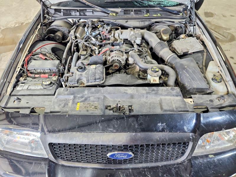 Photo 11 from auction – 2007 FORD CROWN VICTORIA with VIN 2FAHP71WX7X101011