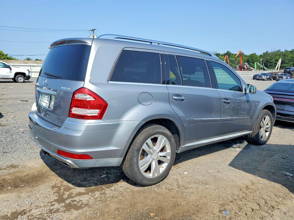 Photo 3 from auction – 2012 MERCEDES-BENZ GL with VIN 4JGBF2FE7CA800830