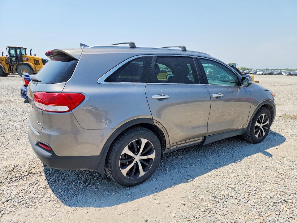 Photo 3 from auction – 2016 KIA SORENTO with VIN 5XYPHDA55GG158170