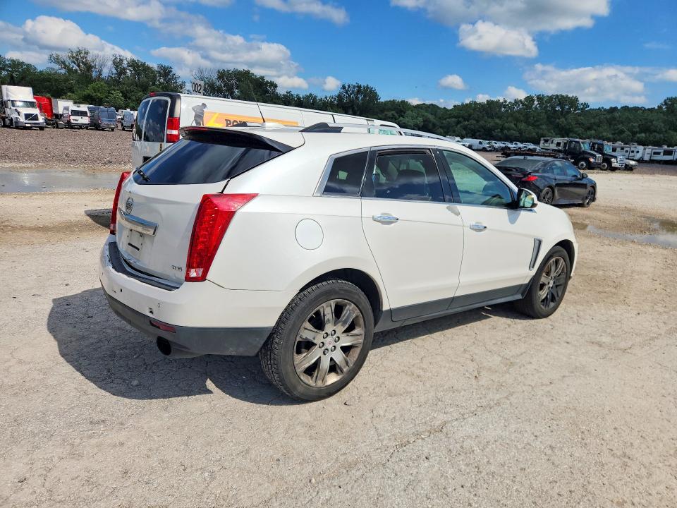 Photo 3 from auction – 2015 CADILLAC SRX with VIN 3GYFNFE38FS631446