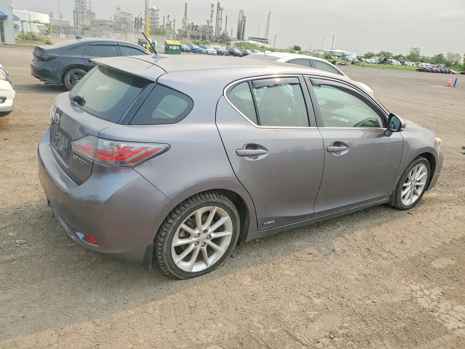 Photo 3 from auction – 2012 LEXUS CT with VIN JTHKD5BH3C2058771