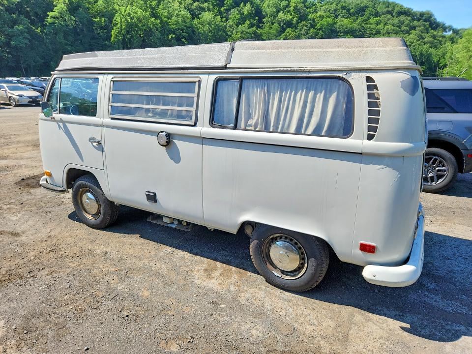 Photo 2 from auction – 1970 VOLKSWAGEN TRANSORTER with VIN 2312012756