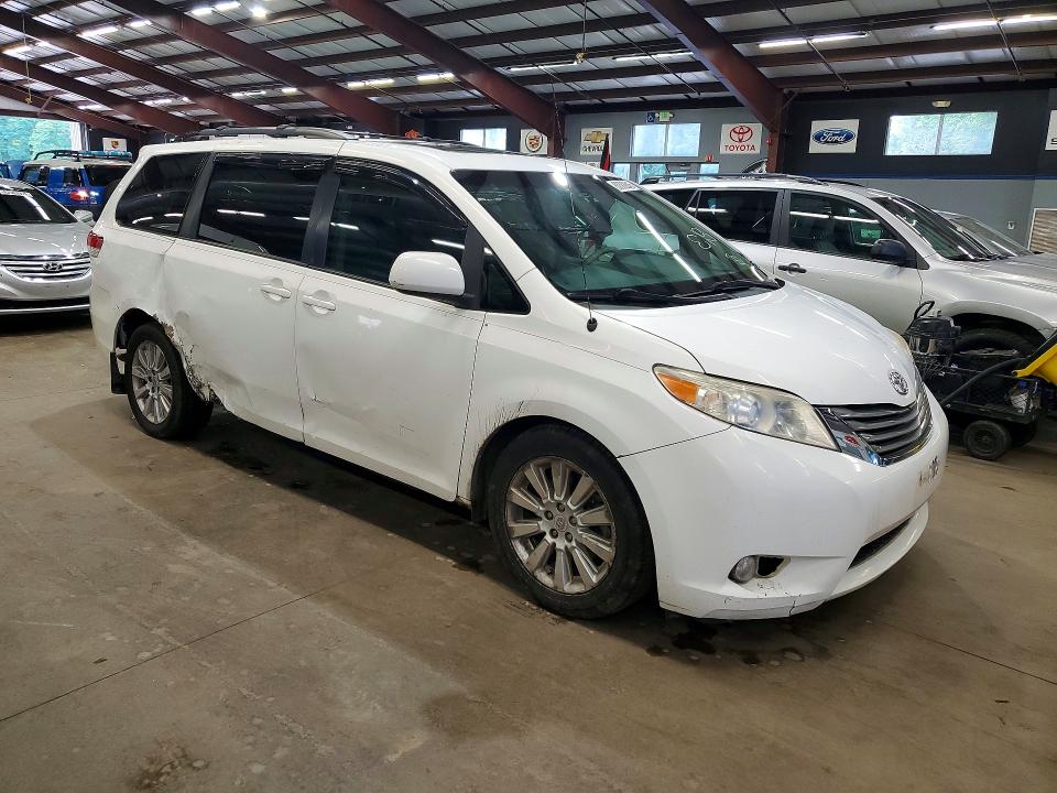 Photo 4 from auction – 2011 TOYOTA SIENNA with VIN 5TDDK3DC0BS019018