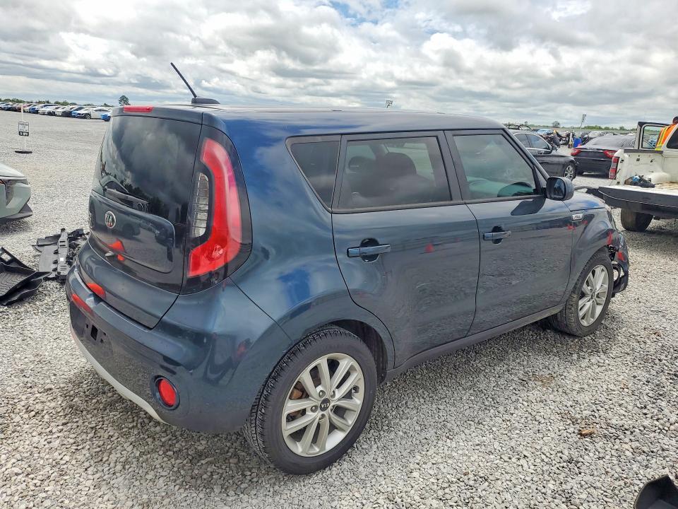 Photo 3 from auction – 2017 KIA SOUL with VIN KNDJP3A50H7433669