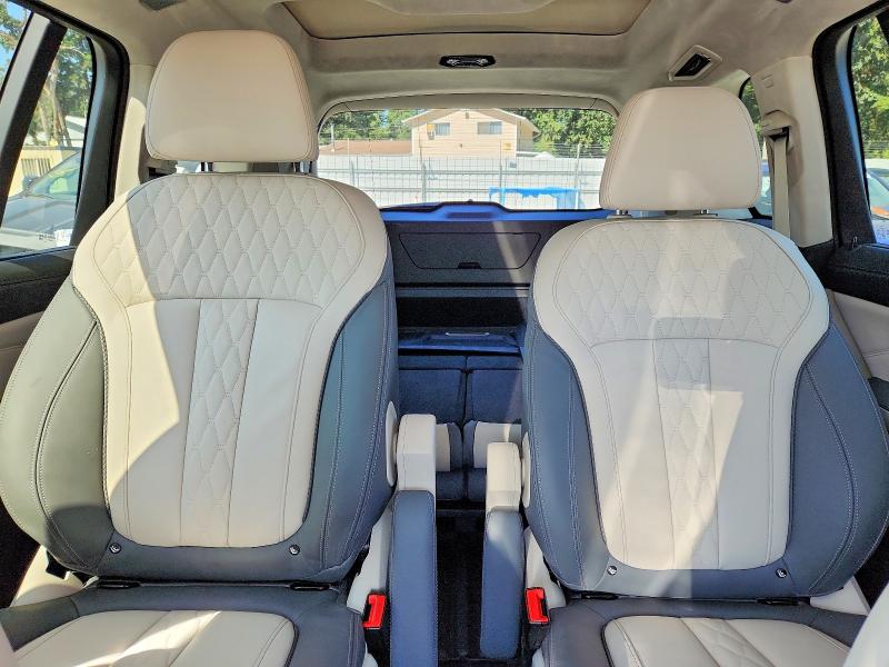 Photo 10 from auction – 2023 BMW X7 with VIN 5UX33EM07P9R70556