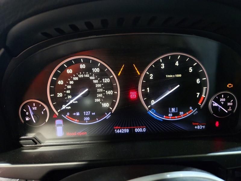 Photo 9 from auction – 2014 BMW X5 with VIN 5UXKR6C50E0J71698