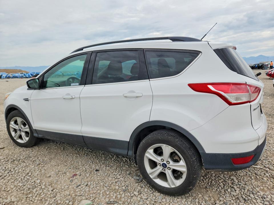Photo 2 from auction – 2016 FORD ESCAPE with VIN 1FMCU9GX6GUB62965