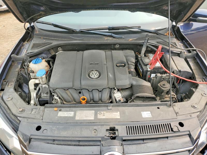 Photo 11 from auction – 2013 VOLKSWAGEN PASSAT with VIN 1VWAP7A35DC078213