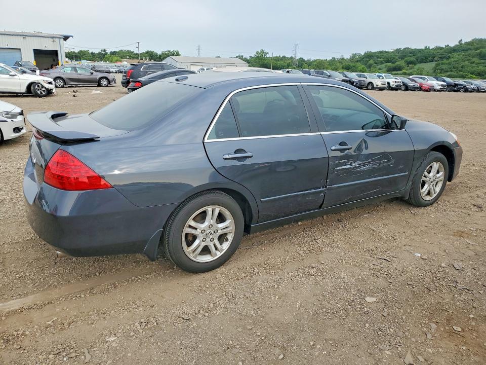 Photo 3 from auction – 2006 HONDA ACCORD with VIN 1HGCM56876A049082